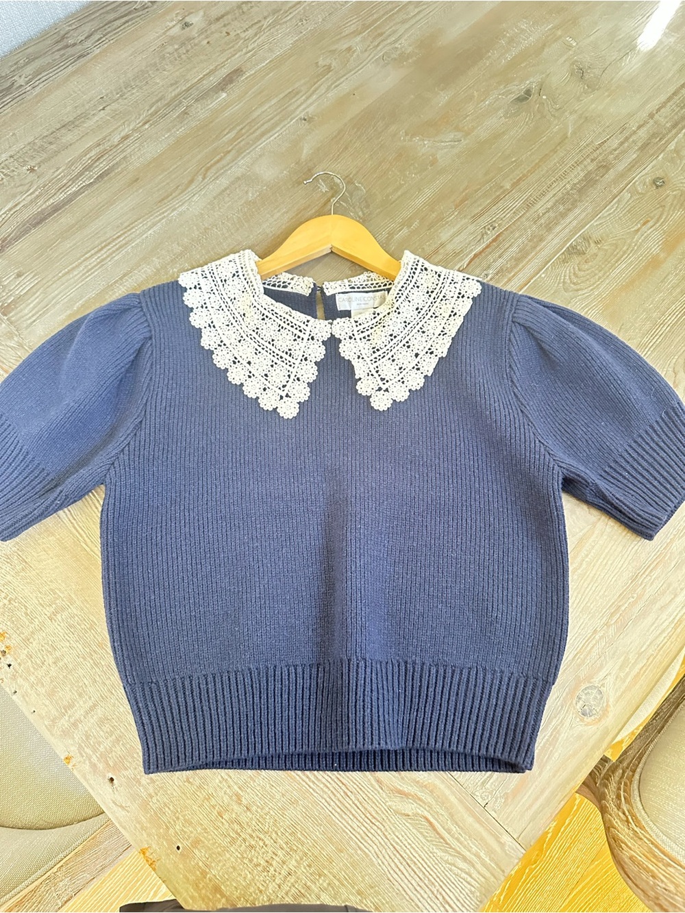 Navy Knit Short-Sleeve Sweater with Cream Crochet Collar - Picture 2 of 2